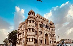 Guulab Haveli - Opp Fort